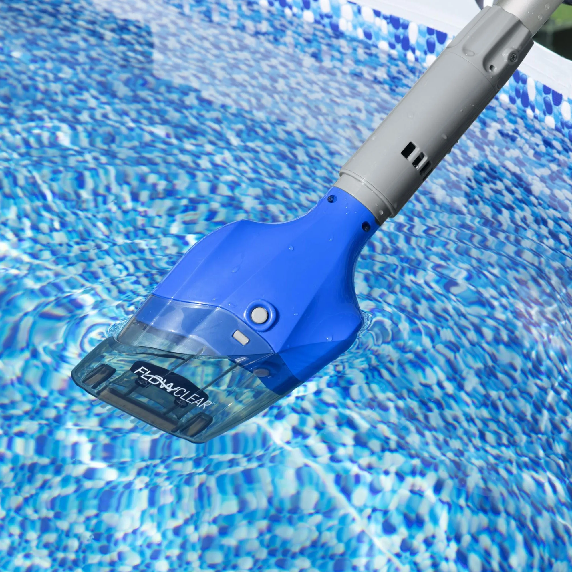 Bestway AquaTech Cordless Adjustable Pool Telescopic Pole Suction Vacuum Cleaner