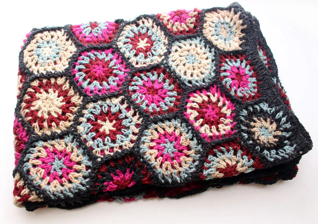 Colorful Hexagon Motif Pattern Hand Crochet Woolen Blanket/Throw