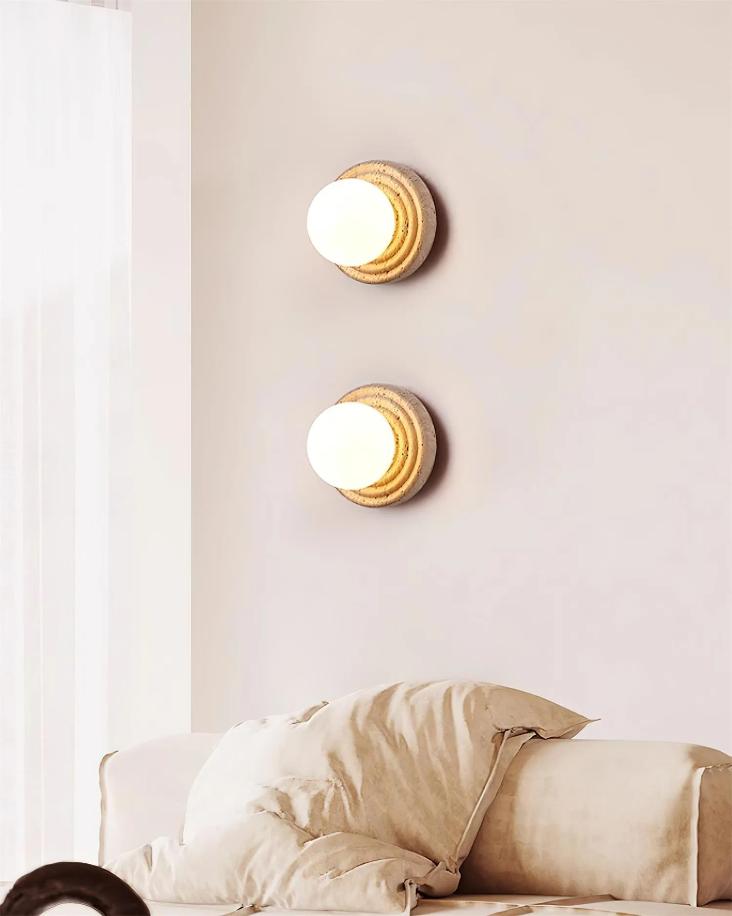 Dahlia Round Wall Lamp