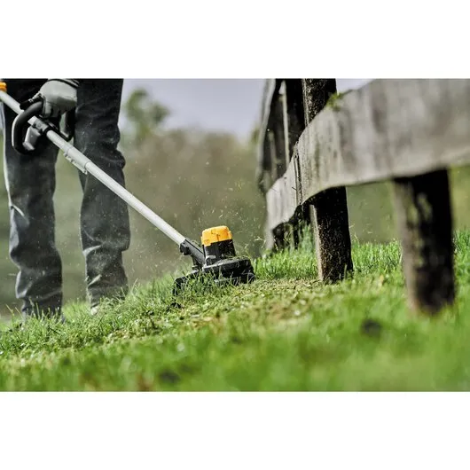 DeWalt DCST925M1 20V MAX 13" Cordless String Trimmer