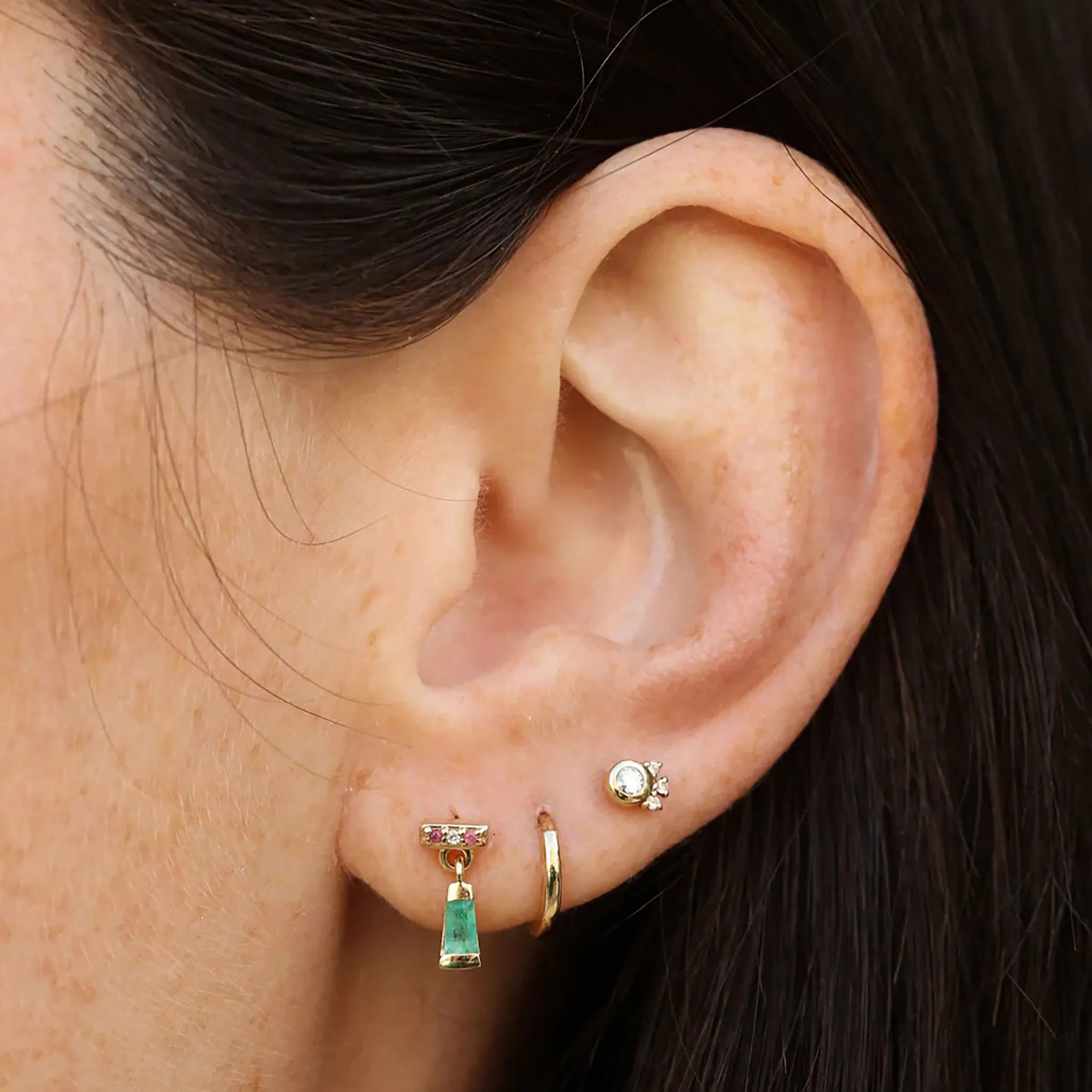 The Emerald Sway Stud