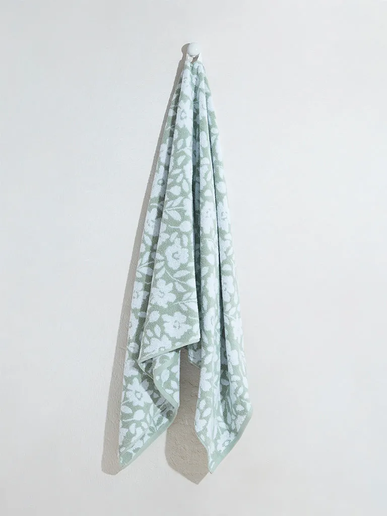 Westside Home Green Floral Bath Towel